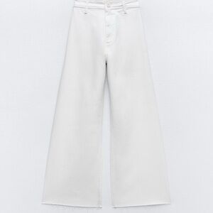 High waisted Straight leg white jeans